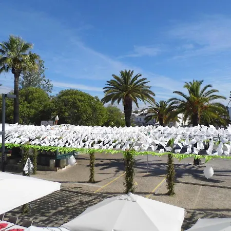 Bea's Bed & Breakfast 3*